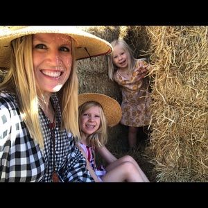 Meet your Posher, Cristina